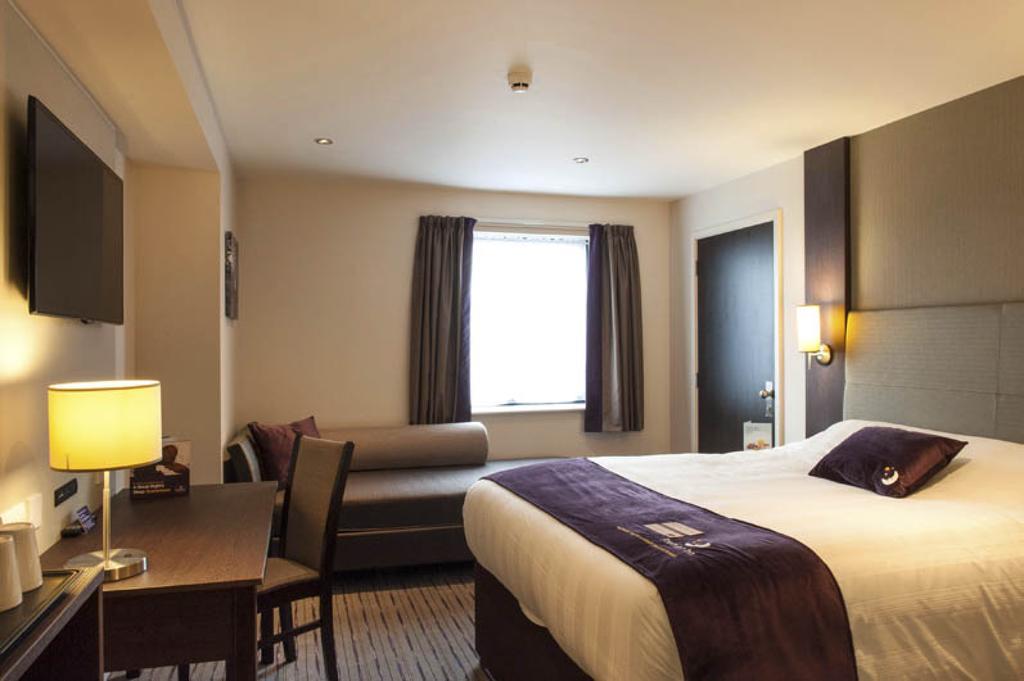 Premier Inn צ'יצ'סטר מראה חיצוני תמונה