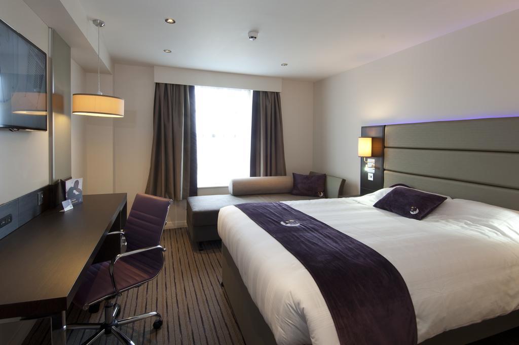 Premier Inn צ'יצ'סטר מראה חיצוני תמונה