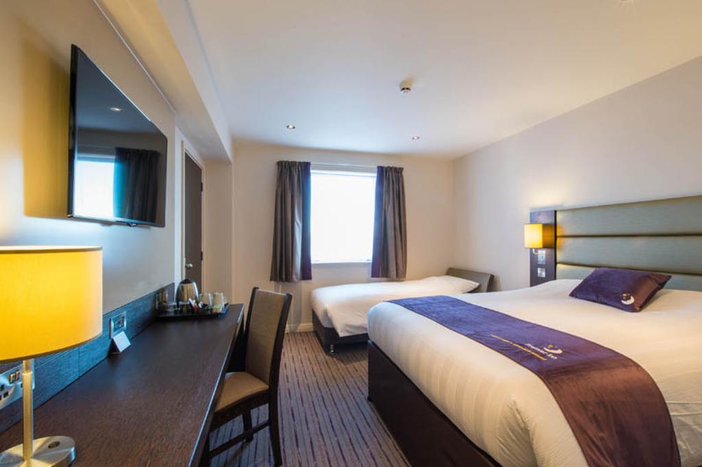 Premier Inn צ'יצ'סטר מראה חיצוני תמונה