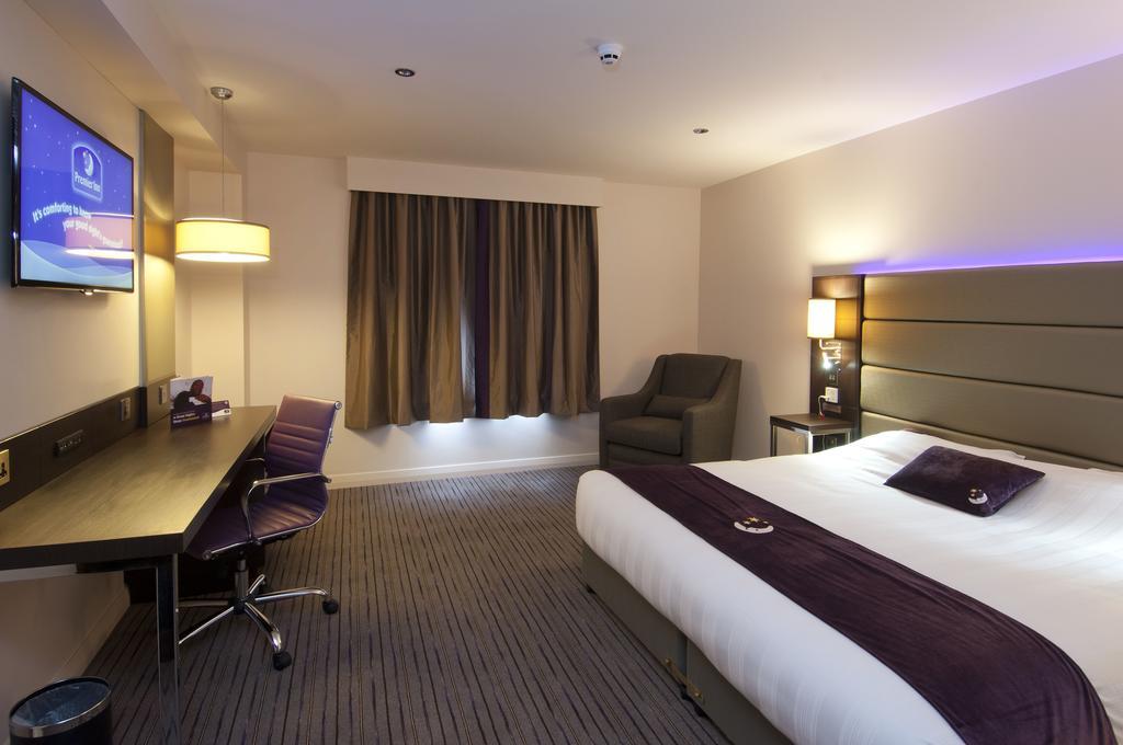 Premier Inn צ'יצ'סטר מראה חיצוני תמונה